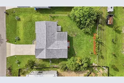 906 SW 7th Ct, Cape Coral, FL 33991 - Photo 39