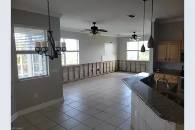 1404 NE 19th Ave, Cape Coral, FL 33909 - Photo 3