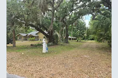 140 S Davis St, Labelle, FL 33935 - Photo 3