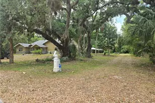 140 S Davis St, Labelle, FL 33935 - Photo 3