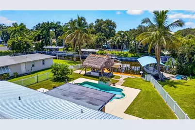 11030 McGregor Blvd, Fort Myers, FL 33919 - Photo 47