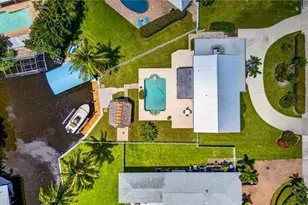 11030 McGregor Blvd, Fort Myers, FL 33919 - Photo 1
