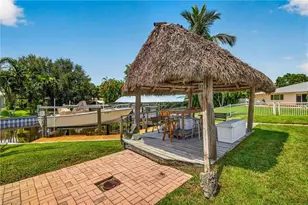 11030 McGregor Blvd, Fort Myers, FL 33919 - Photo 33