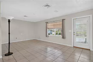 11030 McGregor Blvd, Fort Myers, FL 33919 - Photo 9