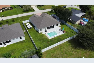 2218 SE 4th St, Cape Coral, FL 33990 - Photo 31