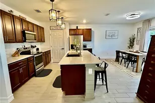 2218 SE 4th St, Cape Coral, FL 33990 - Photo 9