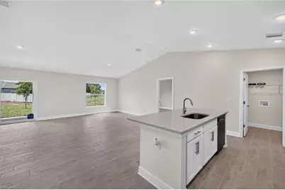 620 NW 29th Ter, Cape Coral, FL 33993 - Photo 11