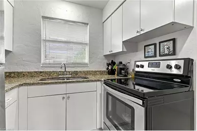 909 SE 46th Ln #209, Cape Coral, FL 33904 - Photo 9