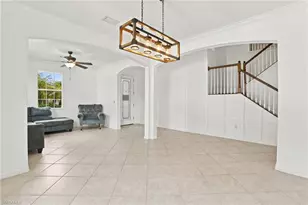 2446 Heydon Cir E, Naples, FL 34120 - Photo 7