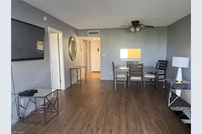 6220 Augusta Dr #301, Fort Myers, FL 33907 - Photo 5