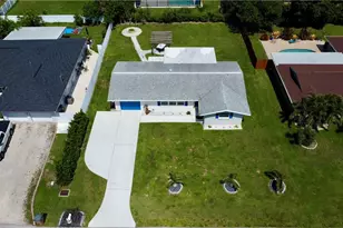 723 Sabur Ct, Cape Coral, FL 33904 - Photo 15