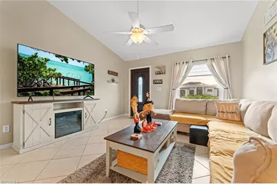 3630 NE 11th Pl, Cape Coral, FL 33909 - Photo 7