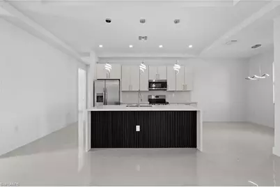 841 Bianca Ave S, Lehigh Acres, FL 33974 - Photo 7