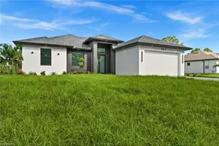 841 Bianca Ave S, Lehigh Acres, FL 33974 - Photo 47