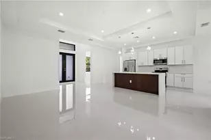 843 Bianca Ave S, Lehigh Acres, FL 33974 - Photo 9