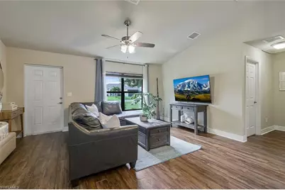 1613 SW 17th Ave, Cape Coral, FL 33991 - Photo 3
