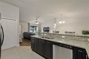 1613 SW 17th Ave, Cape Coral, FL 33991 - Photo 11