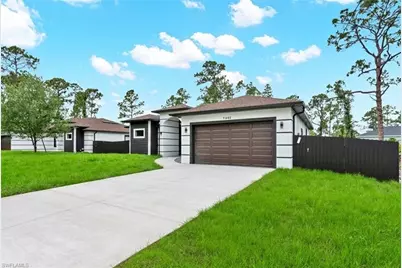 1049 Merry St E, Lehigh Acres, FL 33974 - Photo 3