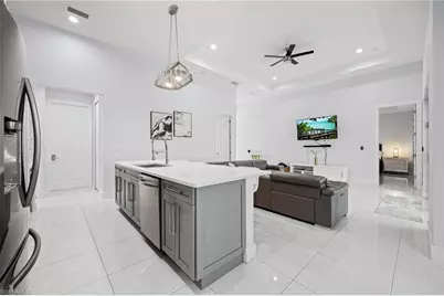 1423 SW 21st Ave, Cape Coral, FL 33991 - Photo 19