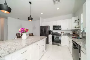 927 NE 18th St, Cape Coral, FL 33909 - Photo 9