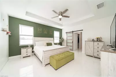 927 NE 18th St, Cape Coral, FL 33909 - Photo 13