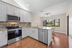 16928 Villas Square, Fort Myers, FL 33908 - Photo 9
