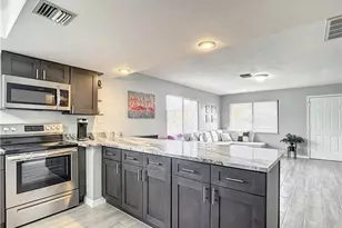 4928 SW 16th Pl, Cape Coral, FL 33914 - Photo 13