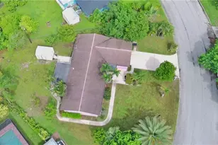 120 E Lake Dr, Lehigh Acres, FL 33936 - Photo 35