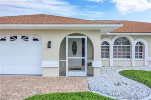 231 SW Trafalgar Parkway, Cape Coral, FL 33991 - Photo 5