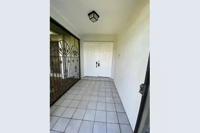 225 SE 31st St, Cape Coral, FL 33904 - Photo 3
