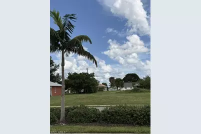 923 Nicholas Pkwy W, Cape Coral, FL 33991 - Photo 1