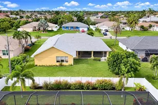 1140 SW 45th Terrace, Cape Coral, FL 33914 - Photo 31