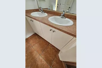4526 Santa Barbara Blvd, Cape Coral, FL 33914 - Photo 15