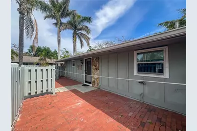 4305 Island Cir #4, Fort Myers, FL 33919 - Photo 21