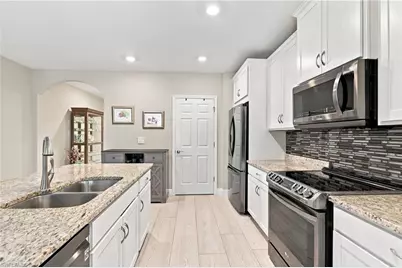 2996 Royal Gardens Ave, Fort Myers, FL 33916 - Photo 5