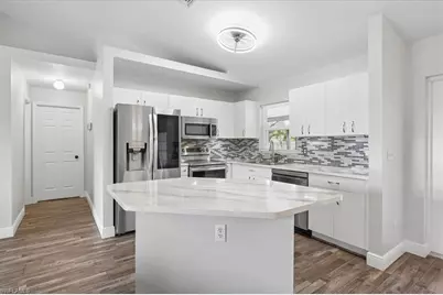 3828 SW 10th Pl, Cape Coral, FL 33914 - Photo 3