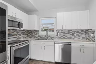3828 SW 10th Pl, Cape Coral, FL 33914 - Photo 5
