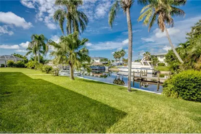 3812 SE 16th Pl, Cape Coral, FL 33904 - Photo 37
