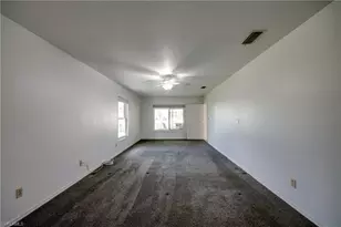 3812 SE 16th Pl, Cape Coral, FL 33904 - Photo 15
