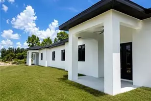 2924 Wallace Ave S, Lehigh Acres, FL 33973 - Photo 23