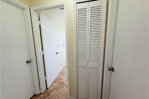 124 Sebring Cir, Lehigh Acres, FL 33936 - Photo 7