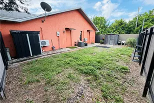 124 Sebring Cir, Lehigh Acres, FL 33936 - Photo 19