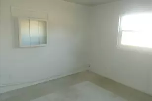 1994 Oak Dr, Fort Myers, FL 33907 - Photo 5