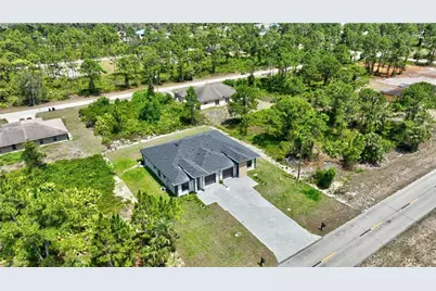 857/859 Eisenhower Blvd, Lehigh Acres, FL 33974 - Photo 3