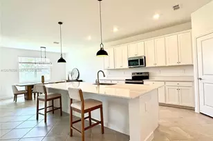 9291 Aqua Overlook Ct, Lehigh Acres, FL 33936 - Photo 9
