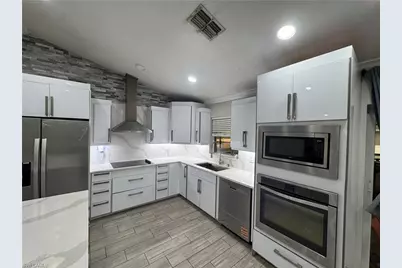 1930 NE 13th Ct, Cape Coral, FL 33909 - Photo 15