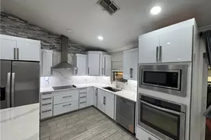1930 NE 13th Ct, Cape Coral, FL 33909 - Photo 15
