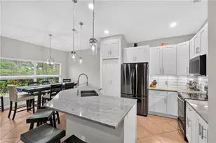 11180 La Coruna Ln, Bonita Springs, FL 34135 - Photo 9