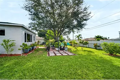 318 SE 23rd Ter, Cape Coral, FL 33990 - Photo 31