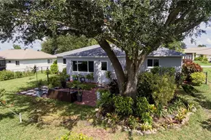 318 SE 23rd Terrace, Cape Coral, FL 33990 - Photo 35